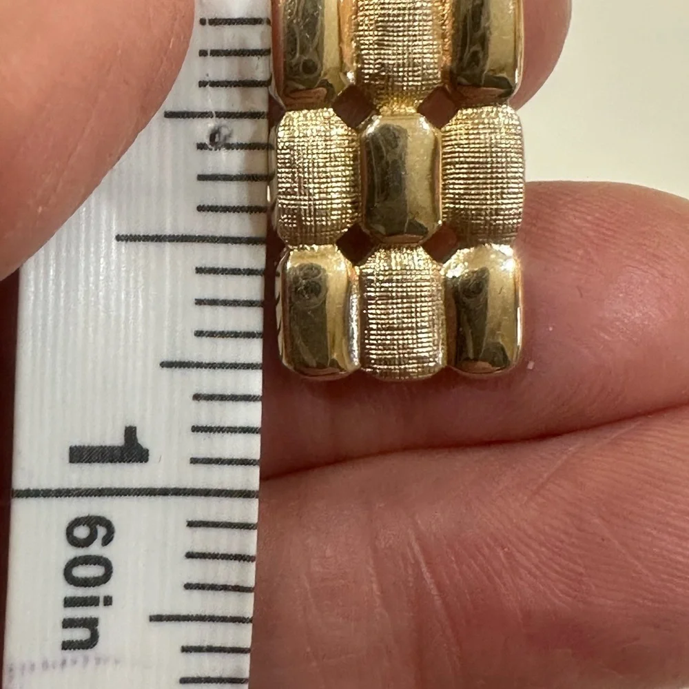 Vintage Signed Swank Gold Tone Textured Block Cufflinks - MCM Non-Magnetic